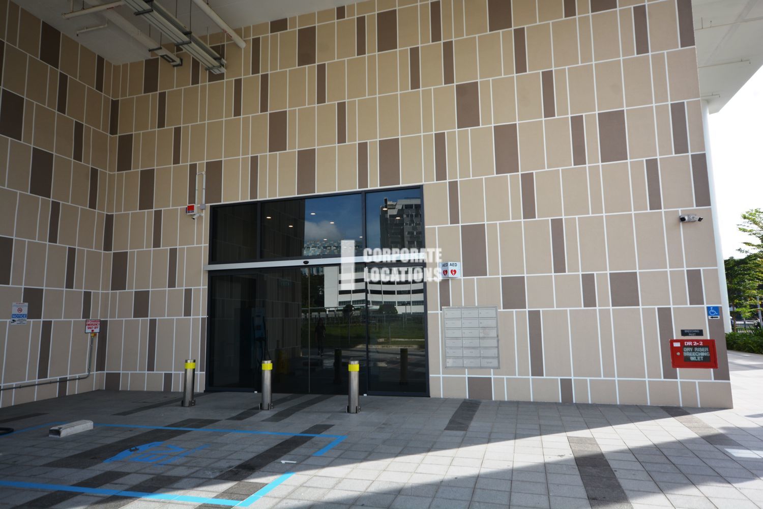 Typical Bare Space of Office to rent in Trion^ - Outside CBD East